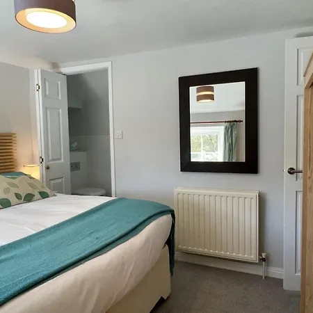 Tresowes Green Cottage Helston Room photo
