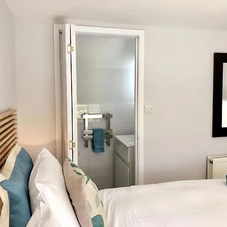 Tresowes Green Cottage Helston Room photo
